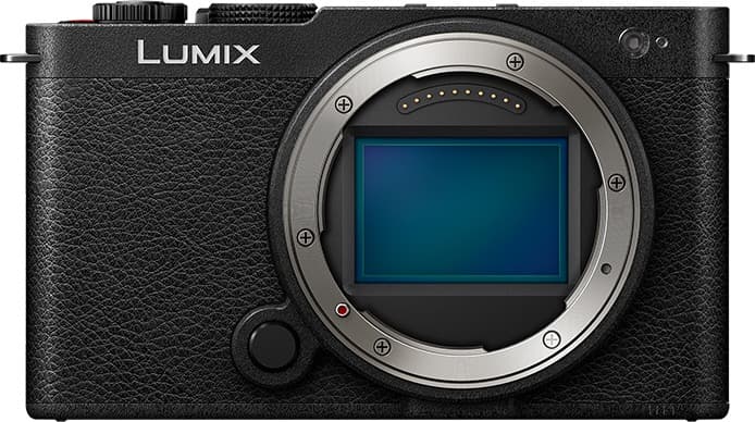 Panasonic Lumix S9