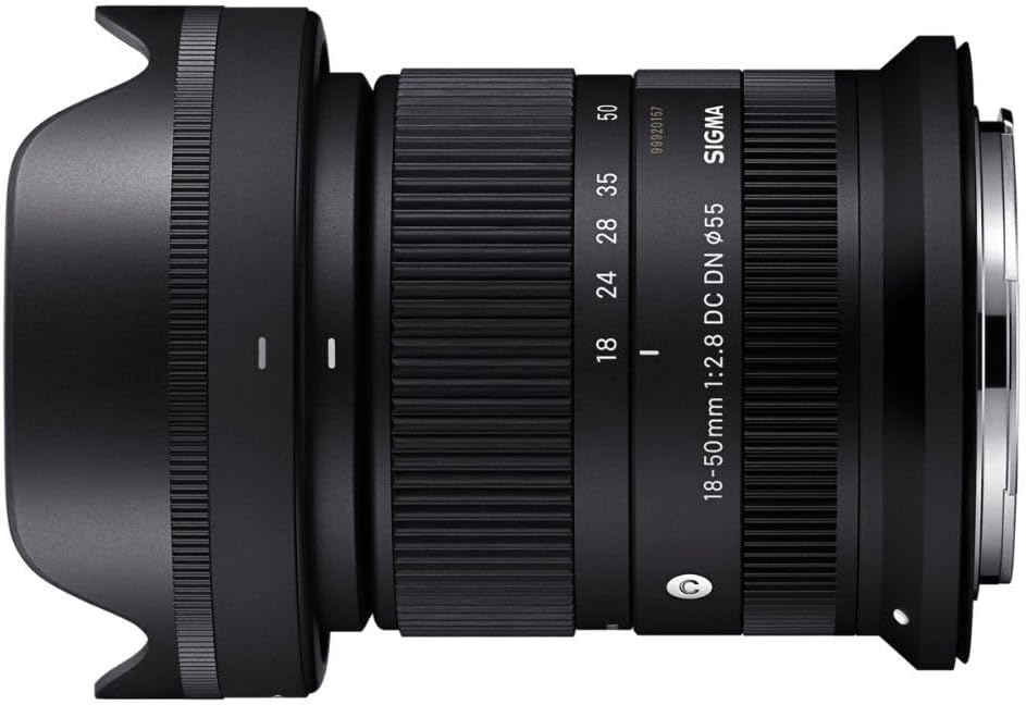 Sigma 18-50mm f/2.8 DC DN Contemporary